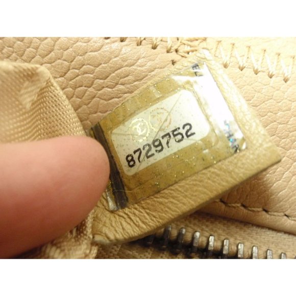 AUTHENTIC 2004 CHANEL LAX SQUARE STITCH CAFE o'LAIT SOFT CAVIAR LEATHER HANDBAG - Picture 9 of 12